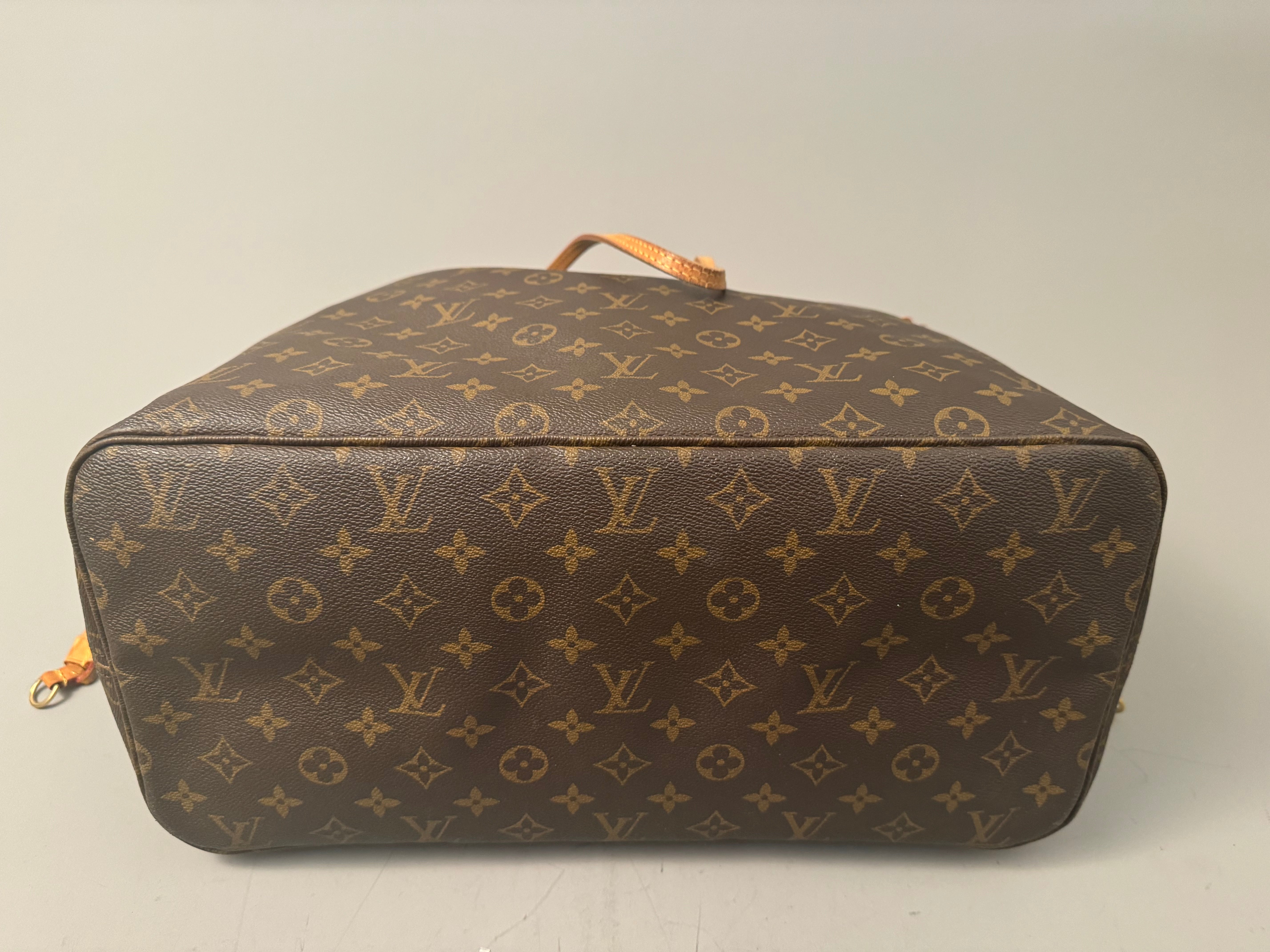 10127 Authentic Pre-loved Louis Vuitton Neverfull GM in Monogram canvas