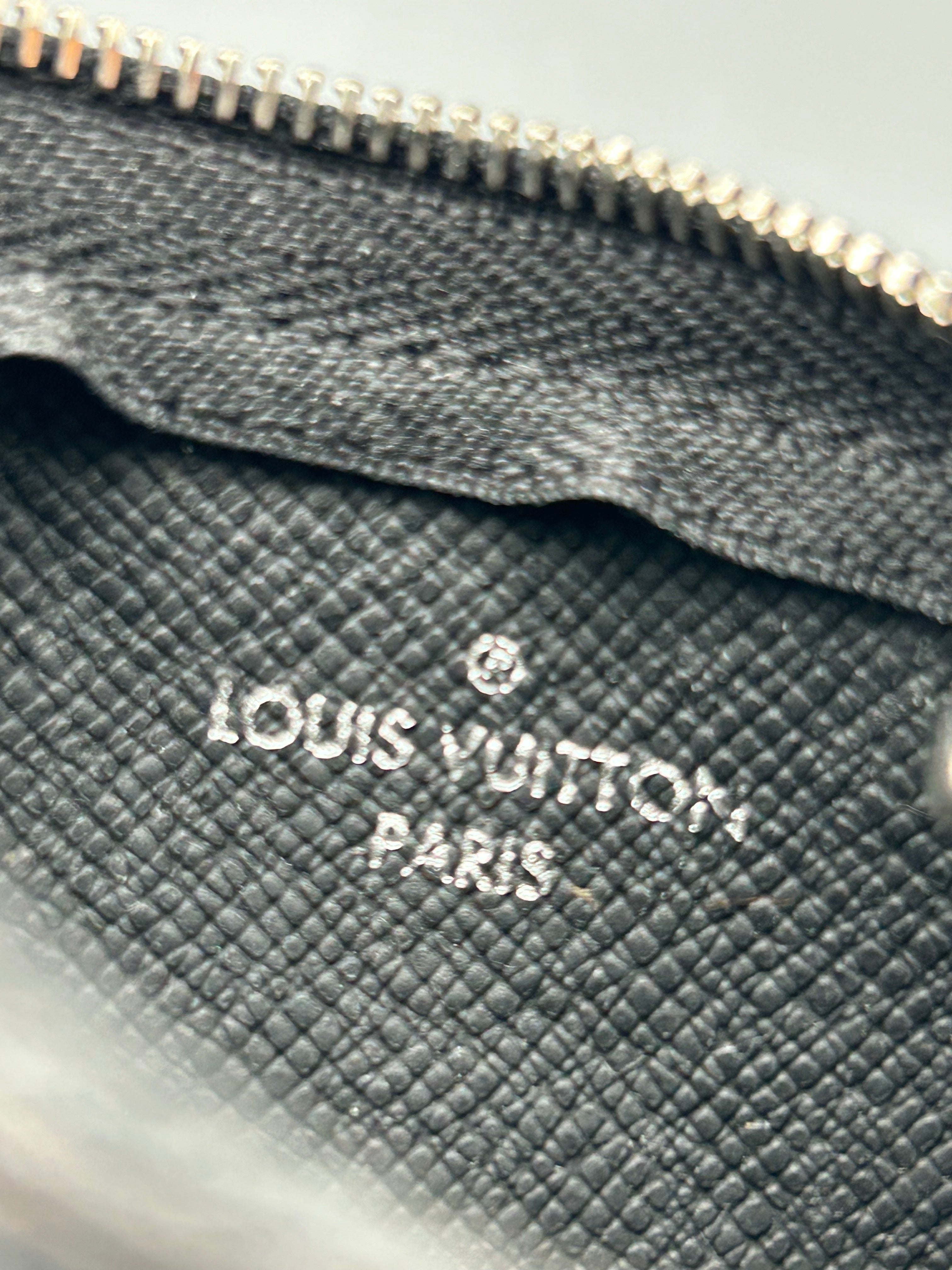 10125 Authentic Pre-Loved Louis Vuitton Key Cles in Graphite Damier Canvas