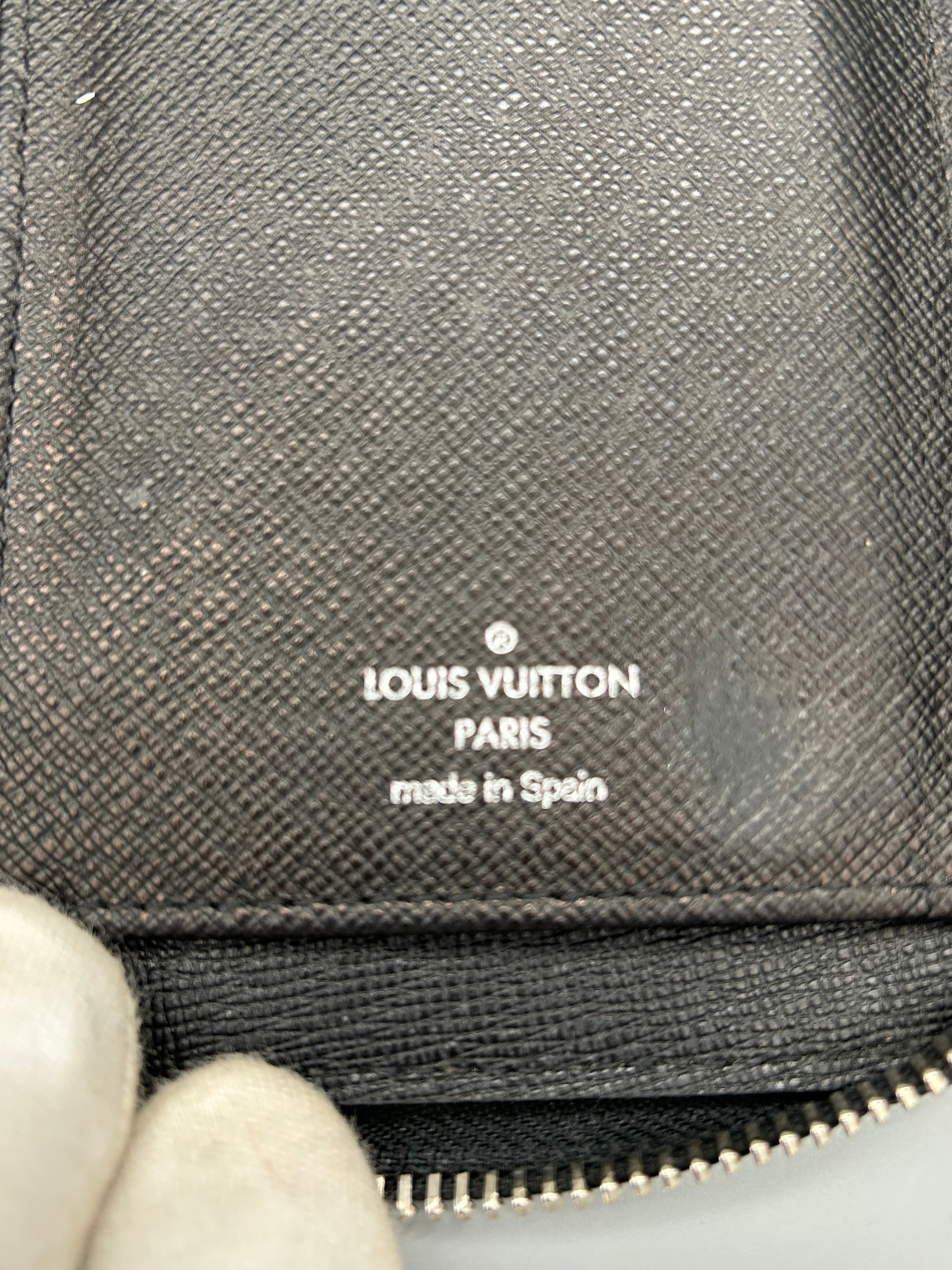 10234 Authentic Pre-loved Louis Vuitton Zippy Vertical Wallet in Graphite  Damier Canvas