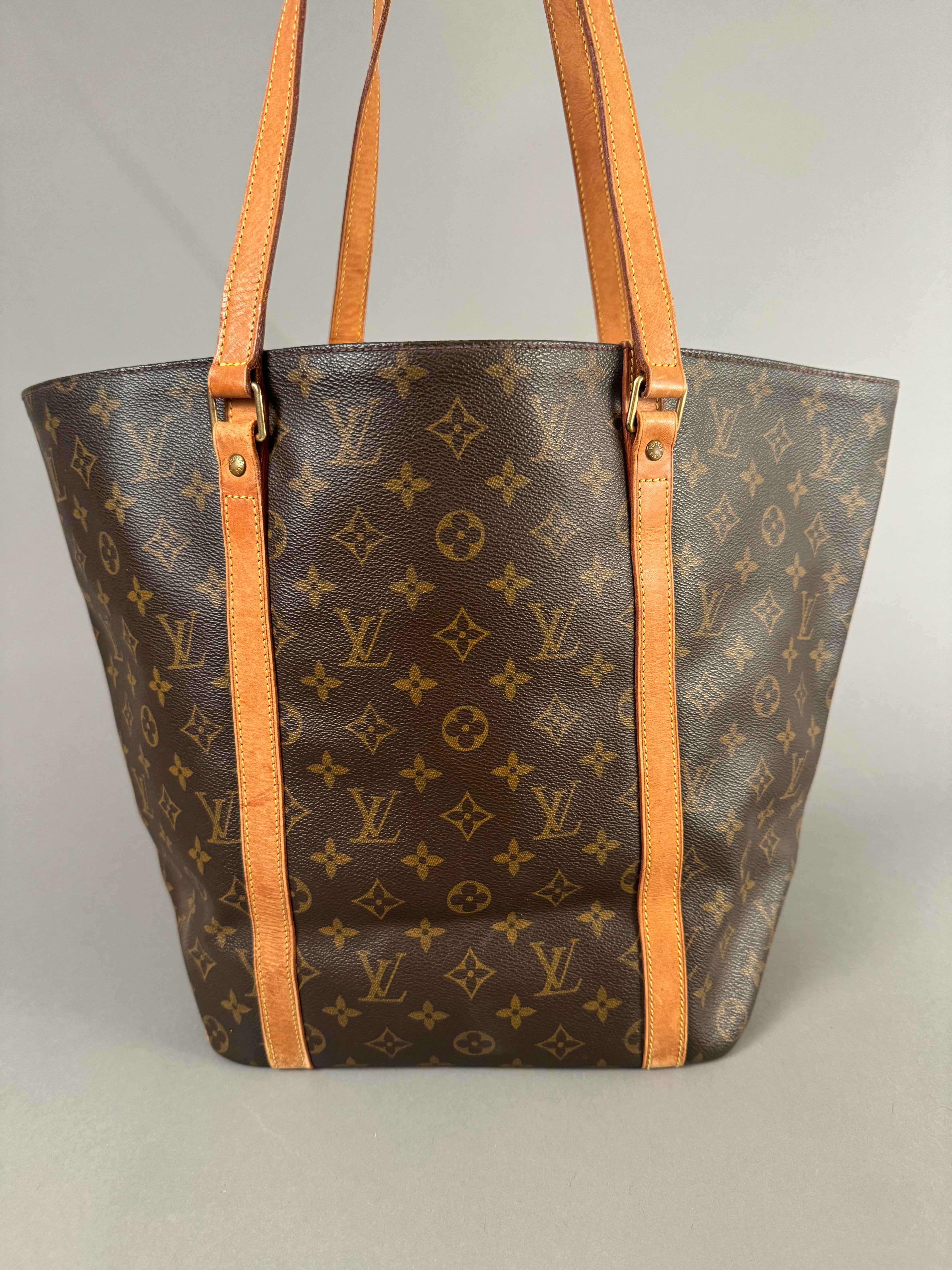 10170 Authentic Pre-loved Louis Vuitton Sac Shopping in Monogram