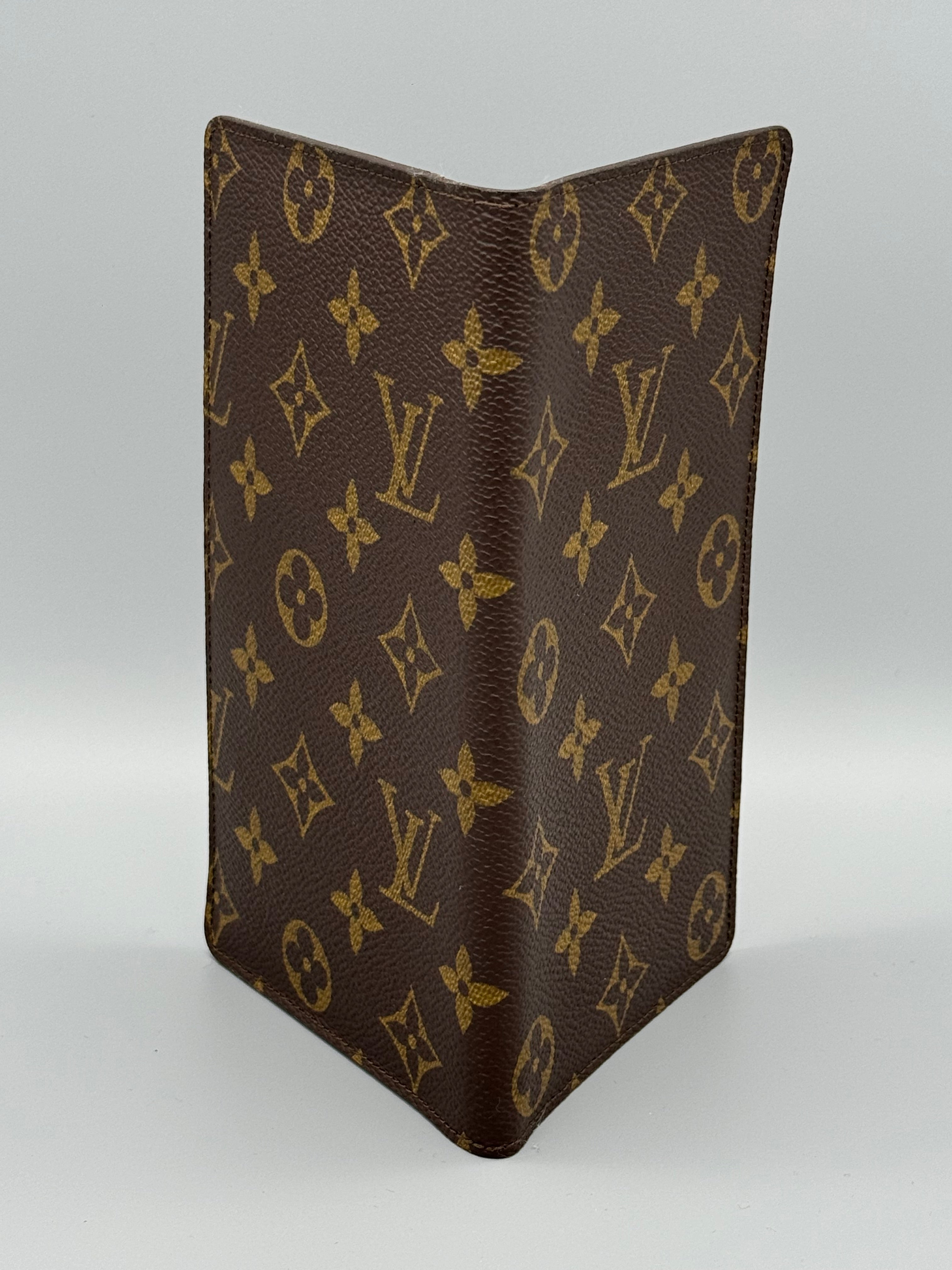 10012 Authentic Pre-Loved Louis Vuitton Bifold Monogram Bill Case