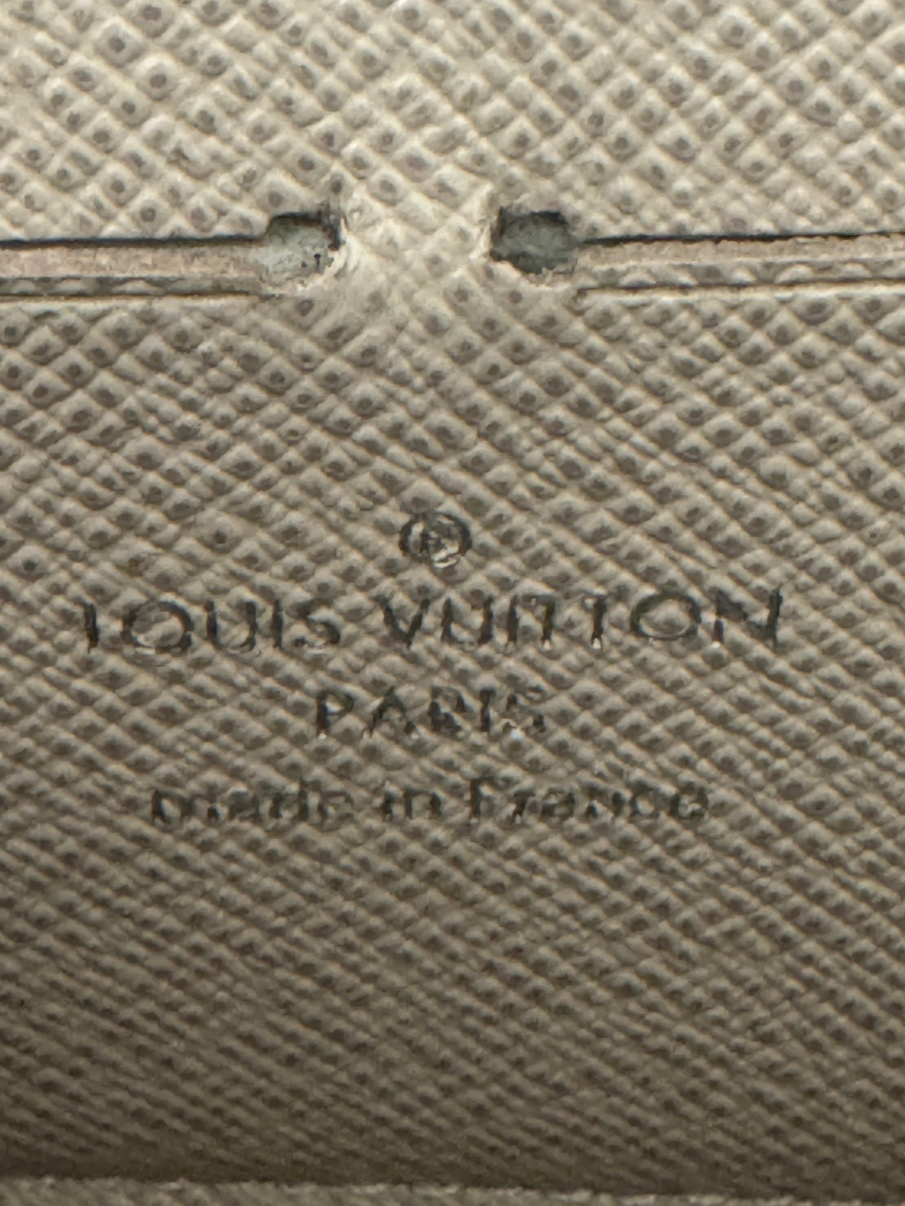 10032 Authentic Pre-loved Louis Vuitton Twist Wallet in Epi Denim Leather