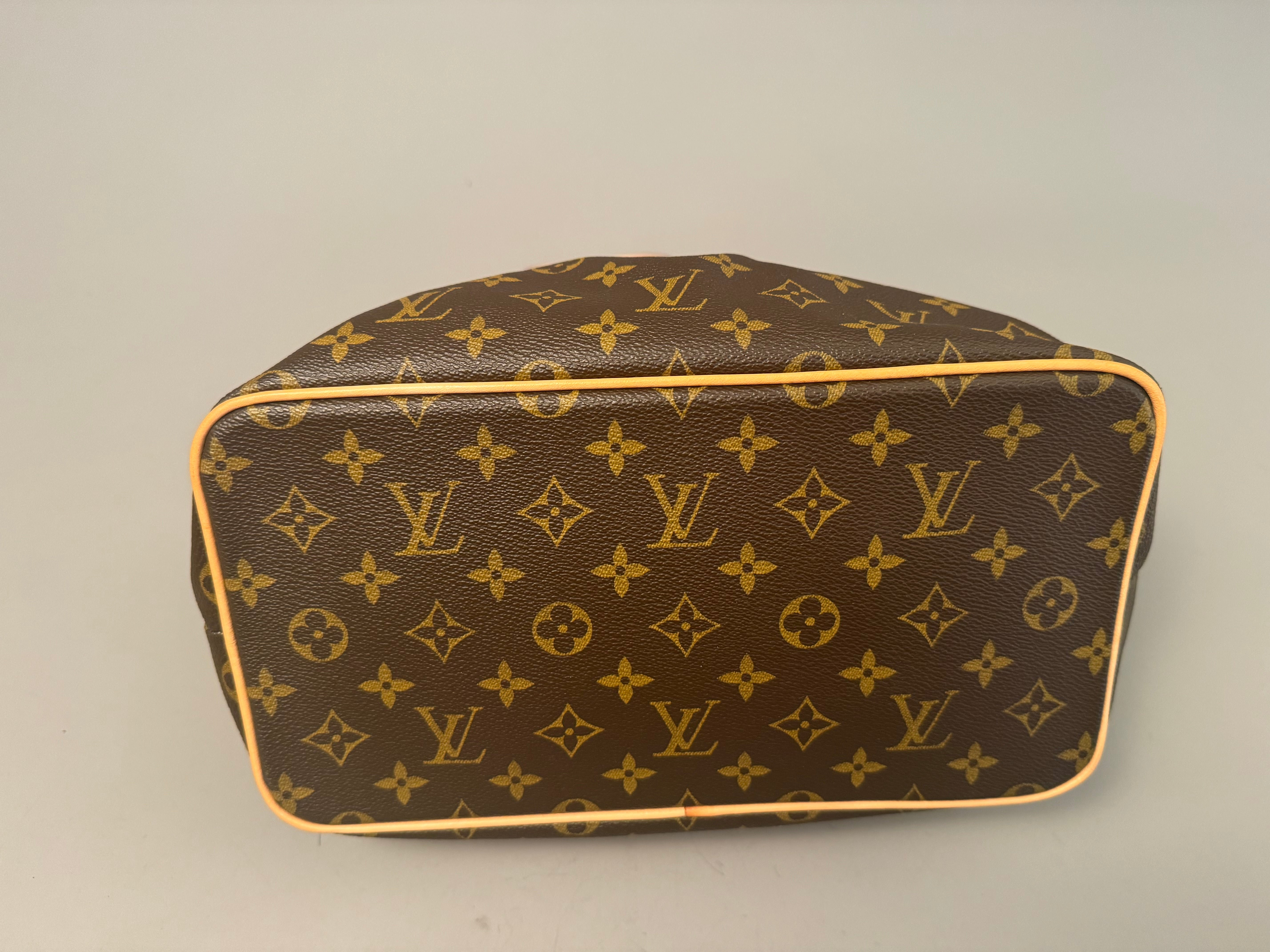 10054 Authentic Pre-loved Louis Vuitton Palermo in Monogram Canvas