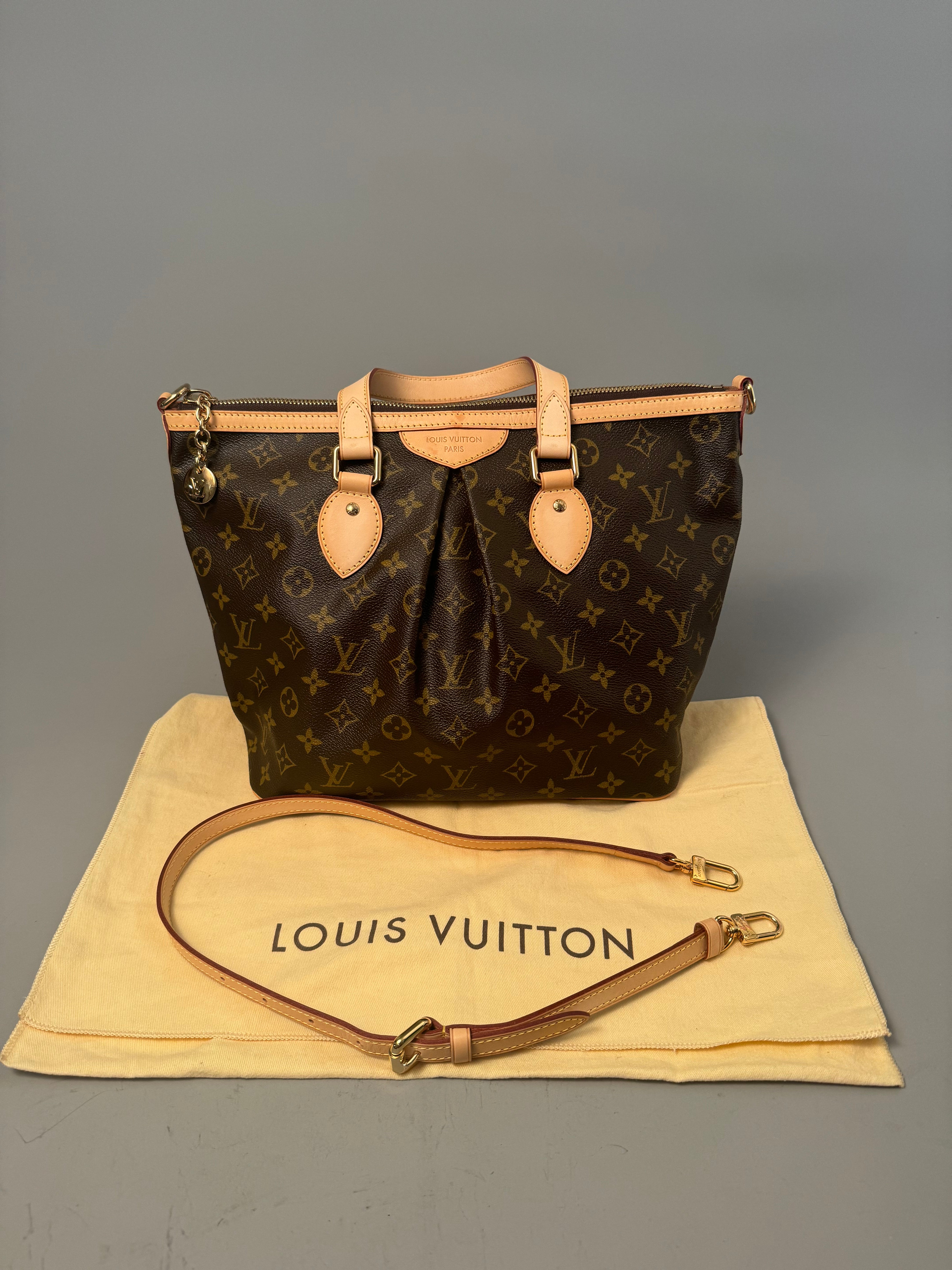 10054 Authentic Pre-loved Louis Vuitton Palermo in Monogram Canvas