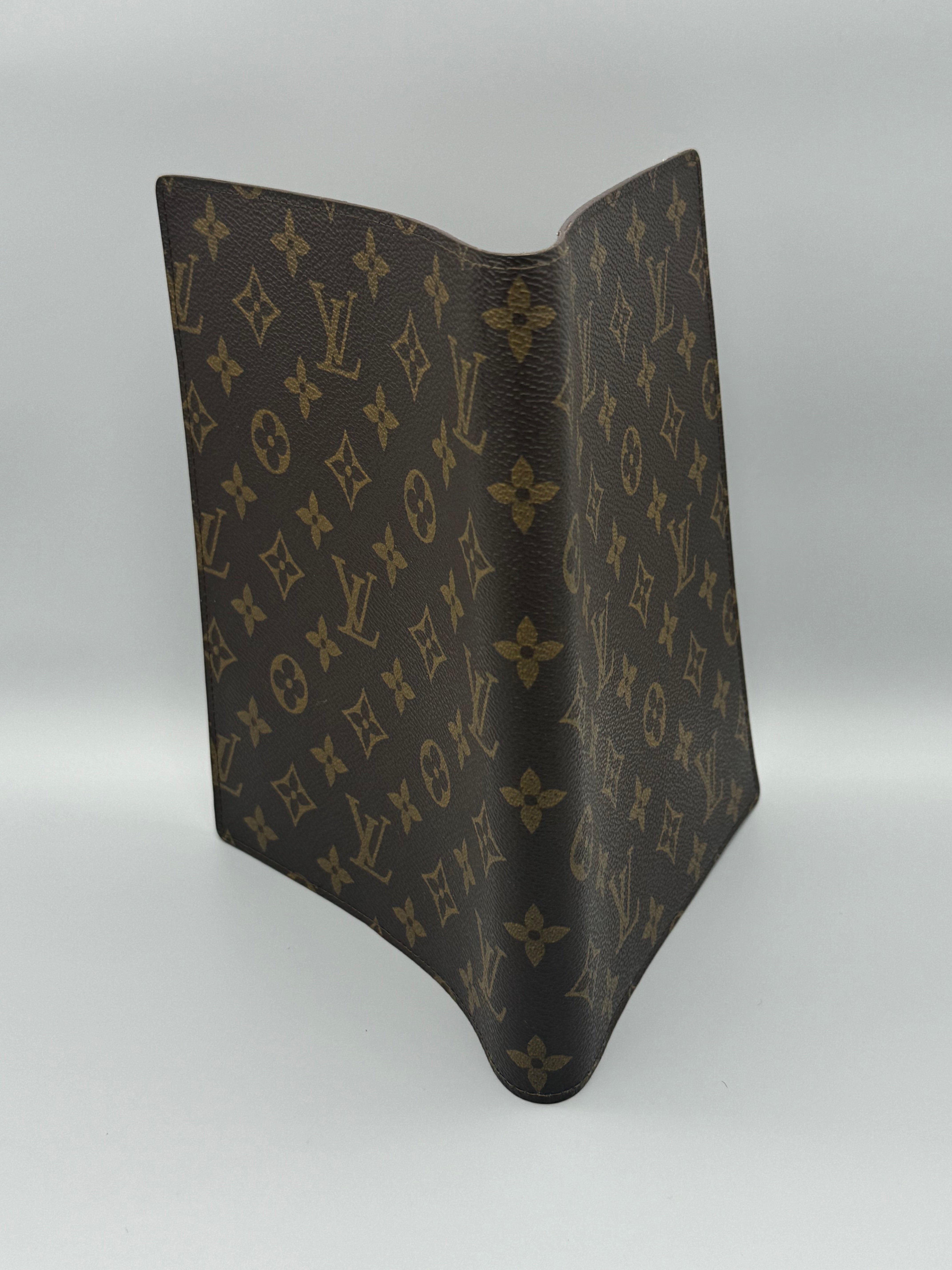 10051 Authentic Pre-loved Louis Vuitton Notebook Cover in Monogram Canvas