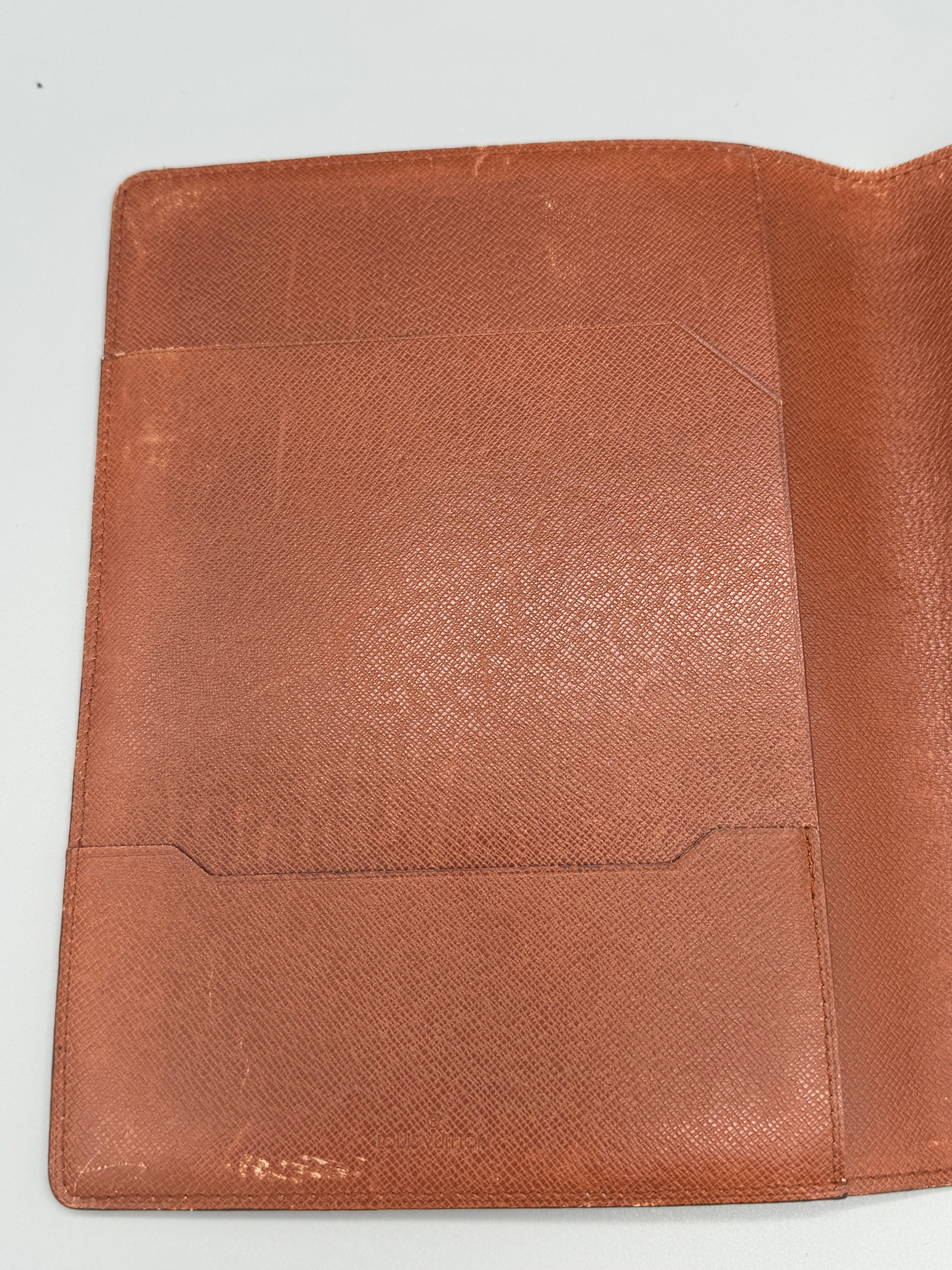 10051 Authentic Pre-loved Louis Vuitton Notebook Cover in Monogram Canvas