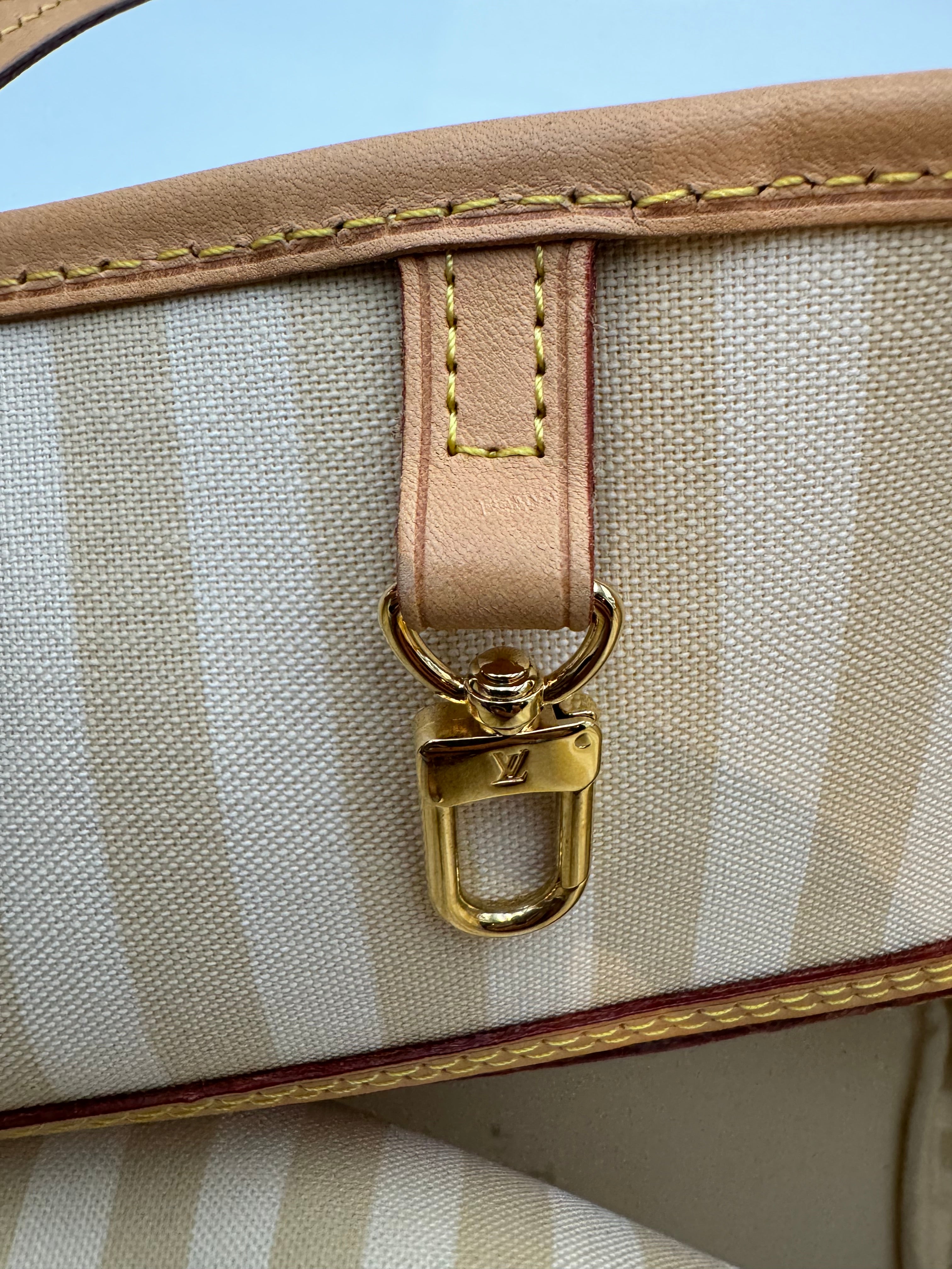 10202 Authentic Pre-Loved Louis Vuitton Limited Edition Neverfull MM in Rayures Canvas