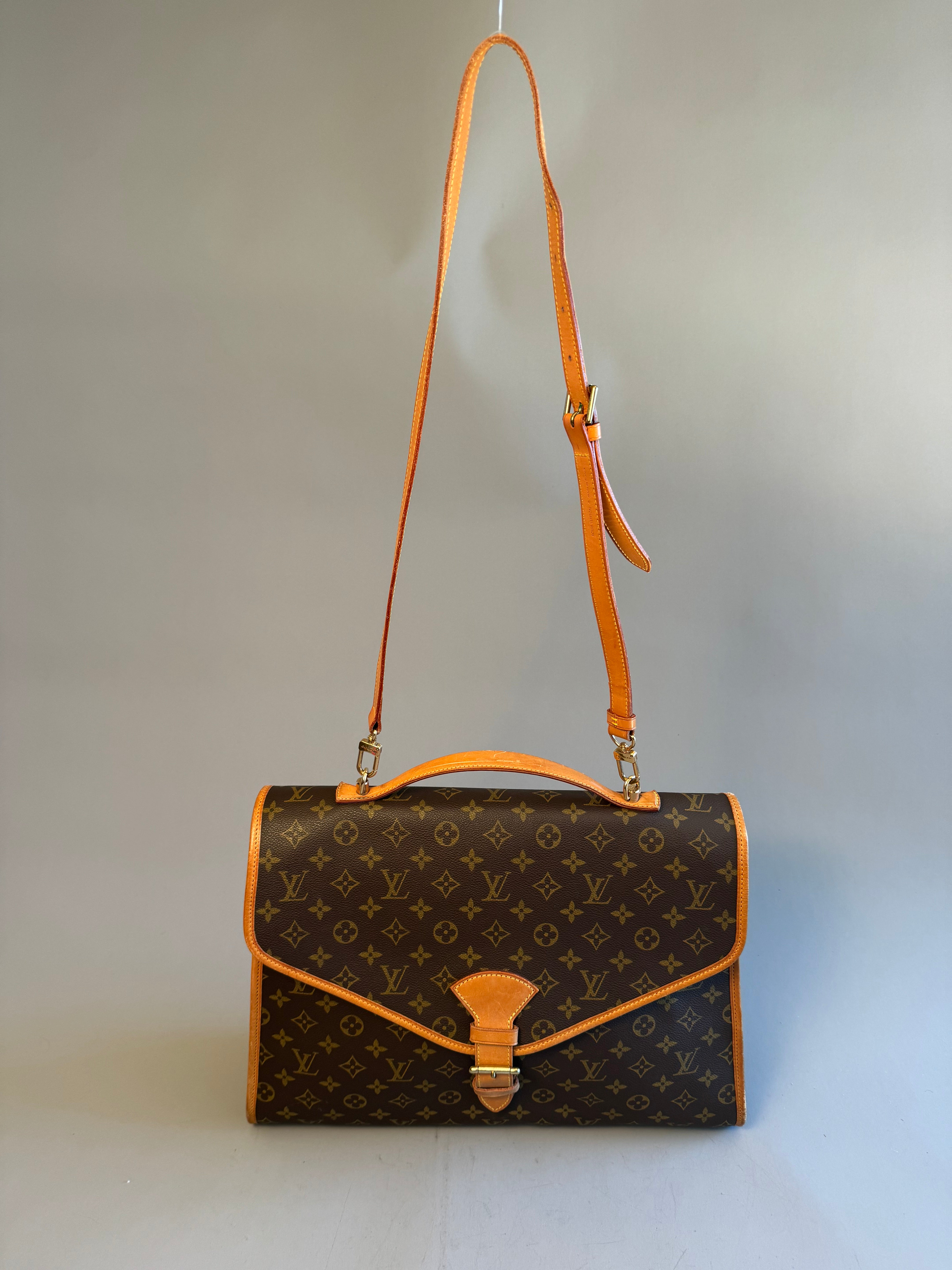 10220 Authentic Pre-Loved Louis Vuitton Beverly Gm In Monogram Canvas