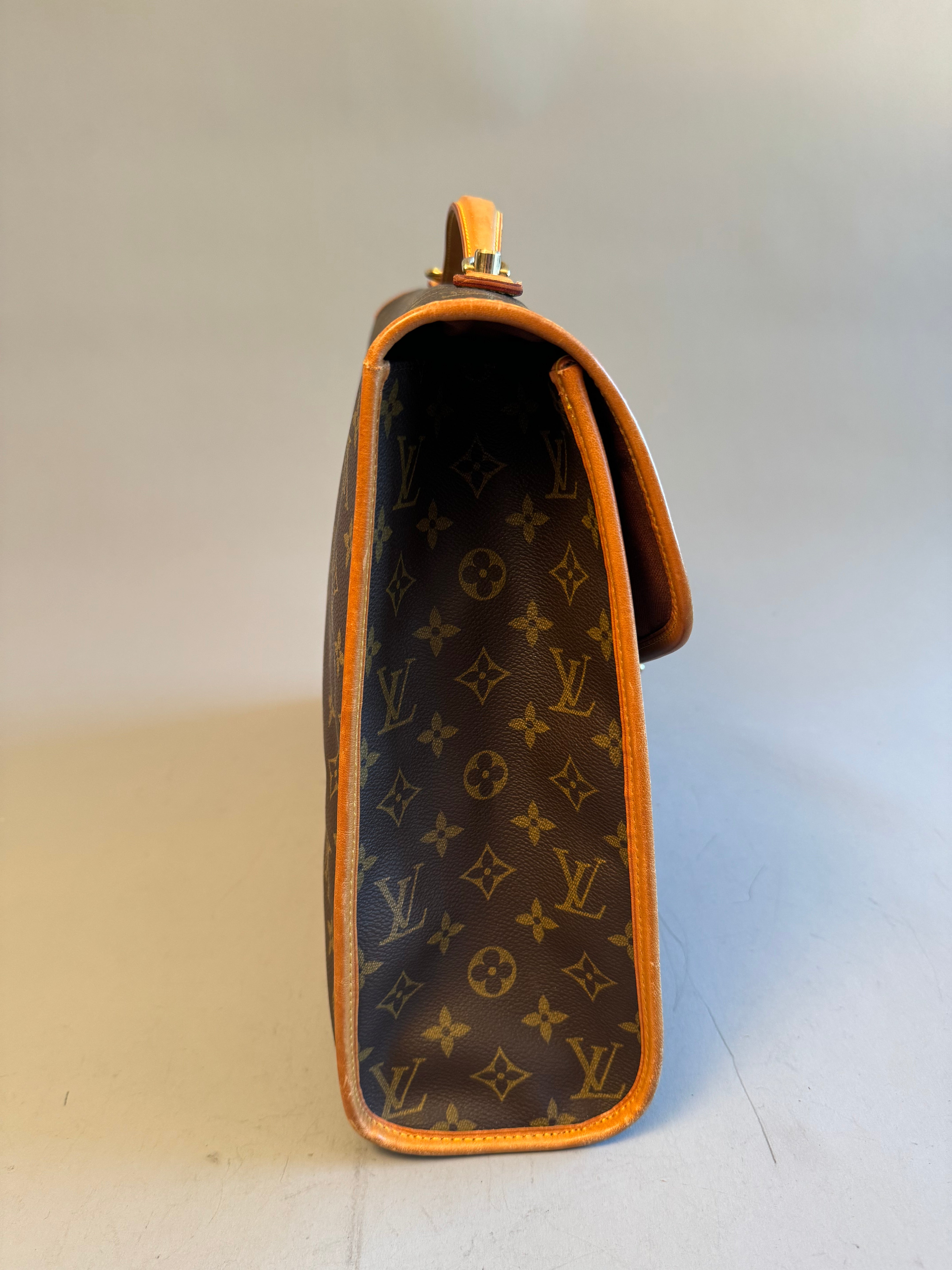 10220 Authentic Pre-Loved Louis Vuitton Beverly Gm In Monogram Canvas