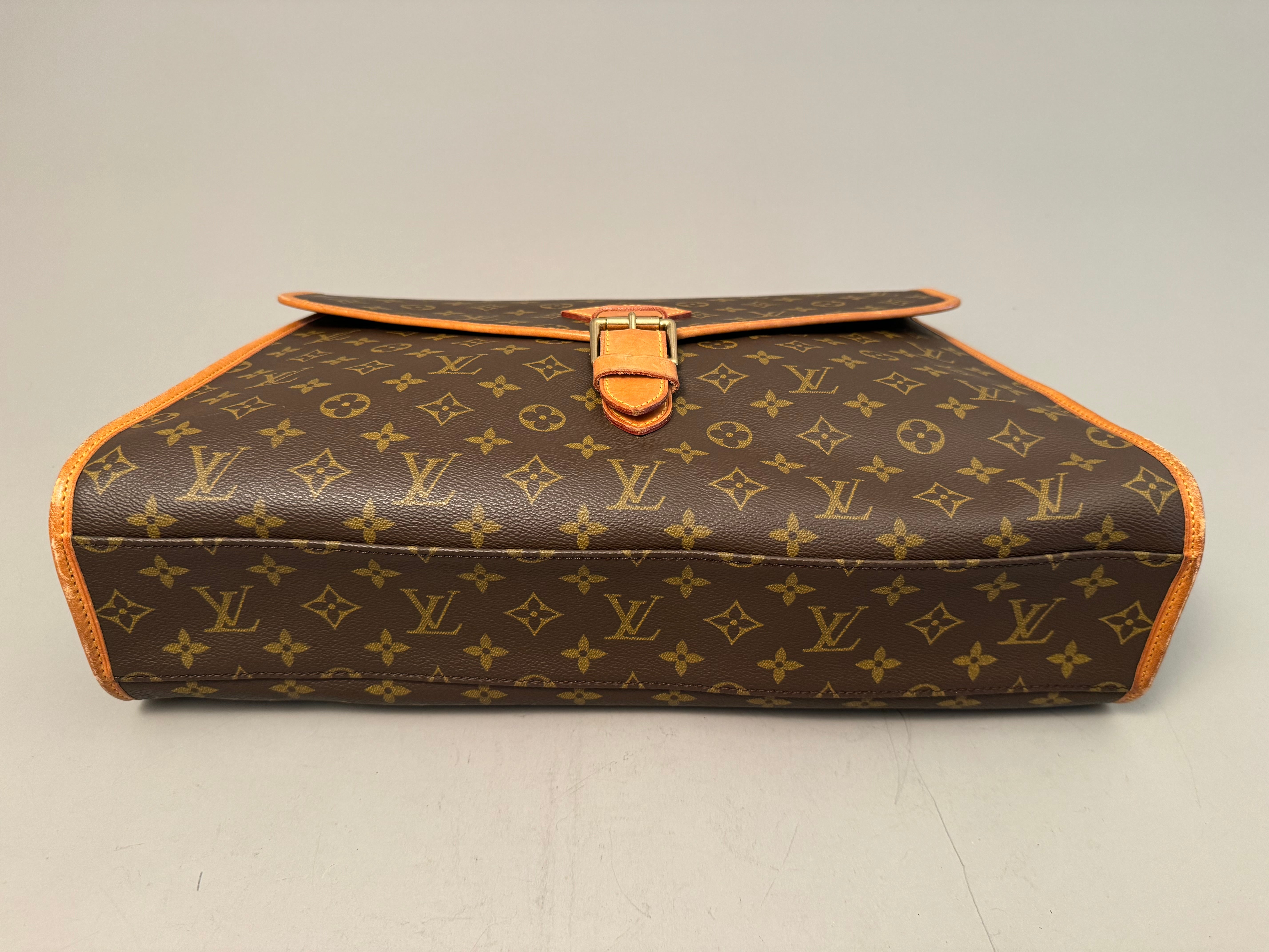 10220 Authentic Pre-Loved Louis Vuitton Beverly Gm In Monogram Canvas