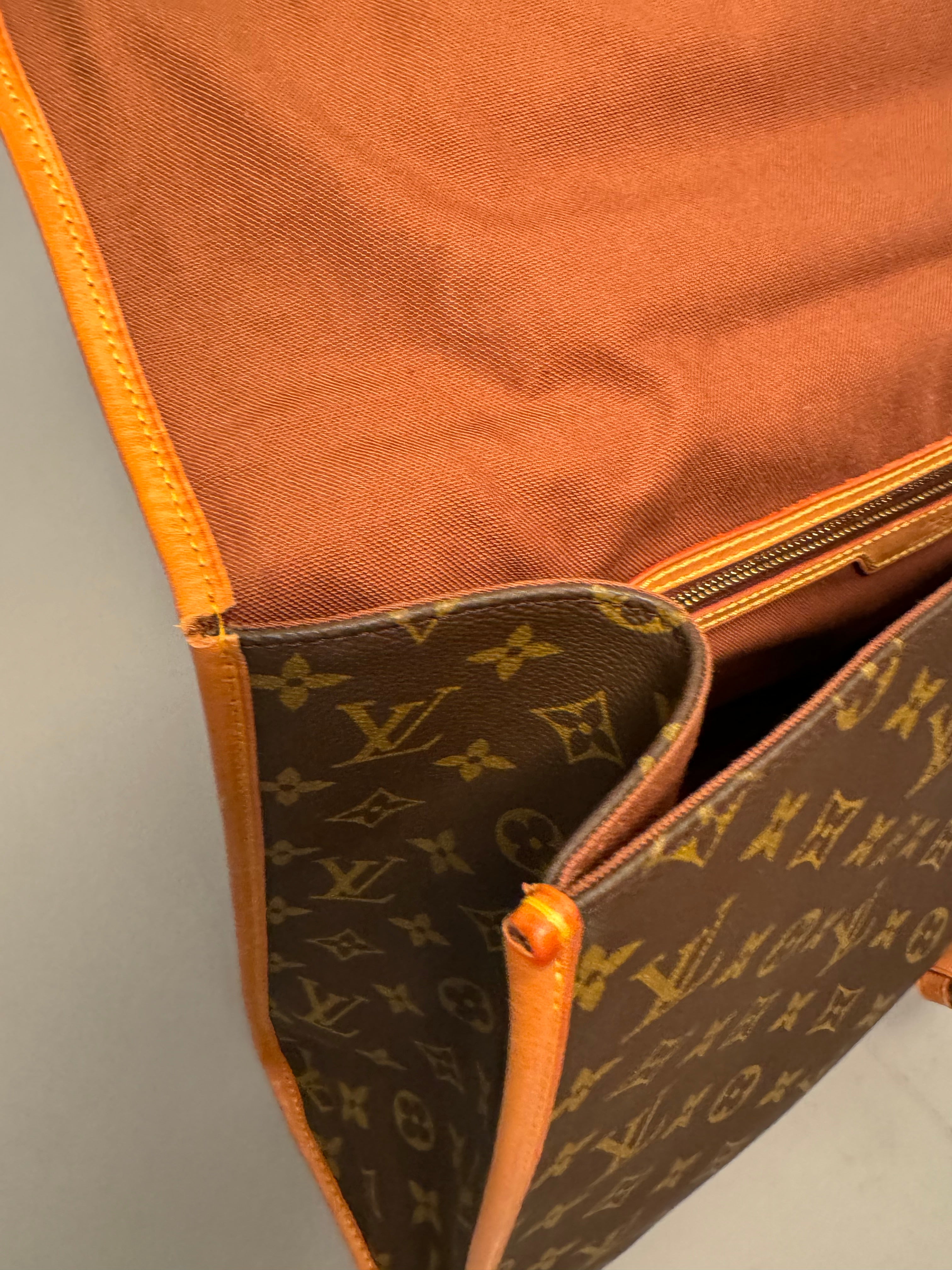 10220 Authentic Pre-Loved Louis Vuitton Beverly Gm In Monogram Canvas