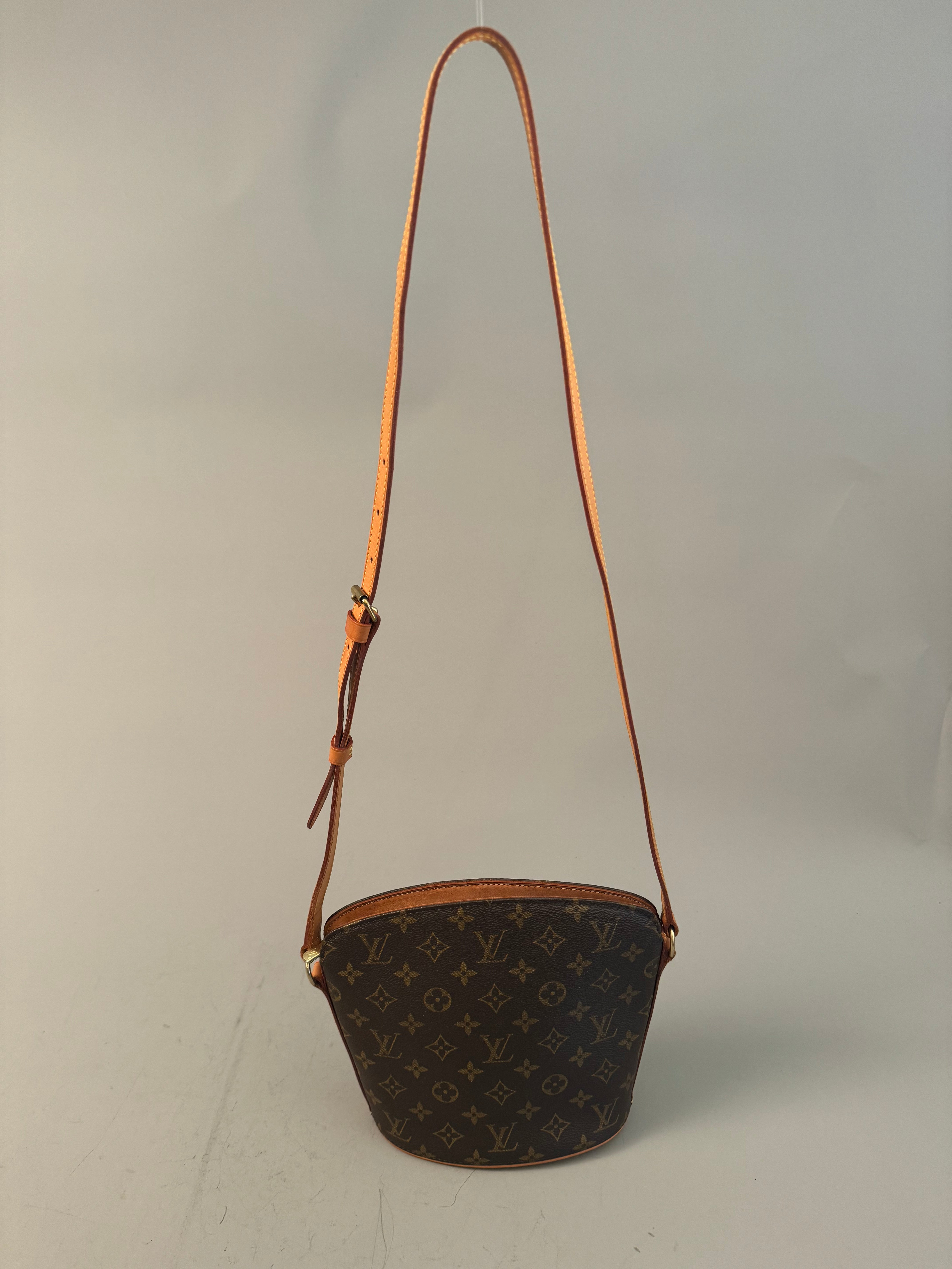 10211 Authentic Pre-Loved Louis Vuitton Drouot in Monogram Canvas