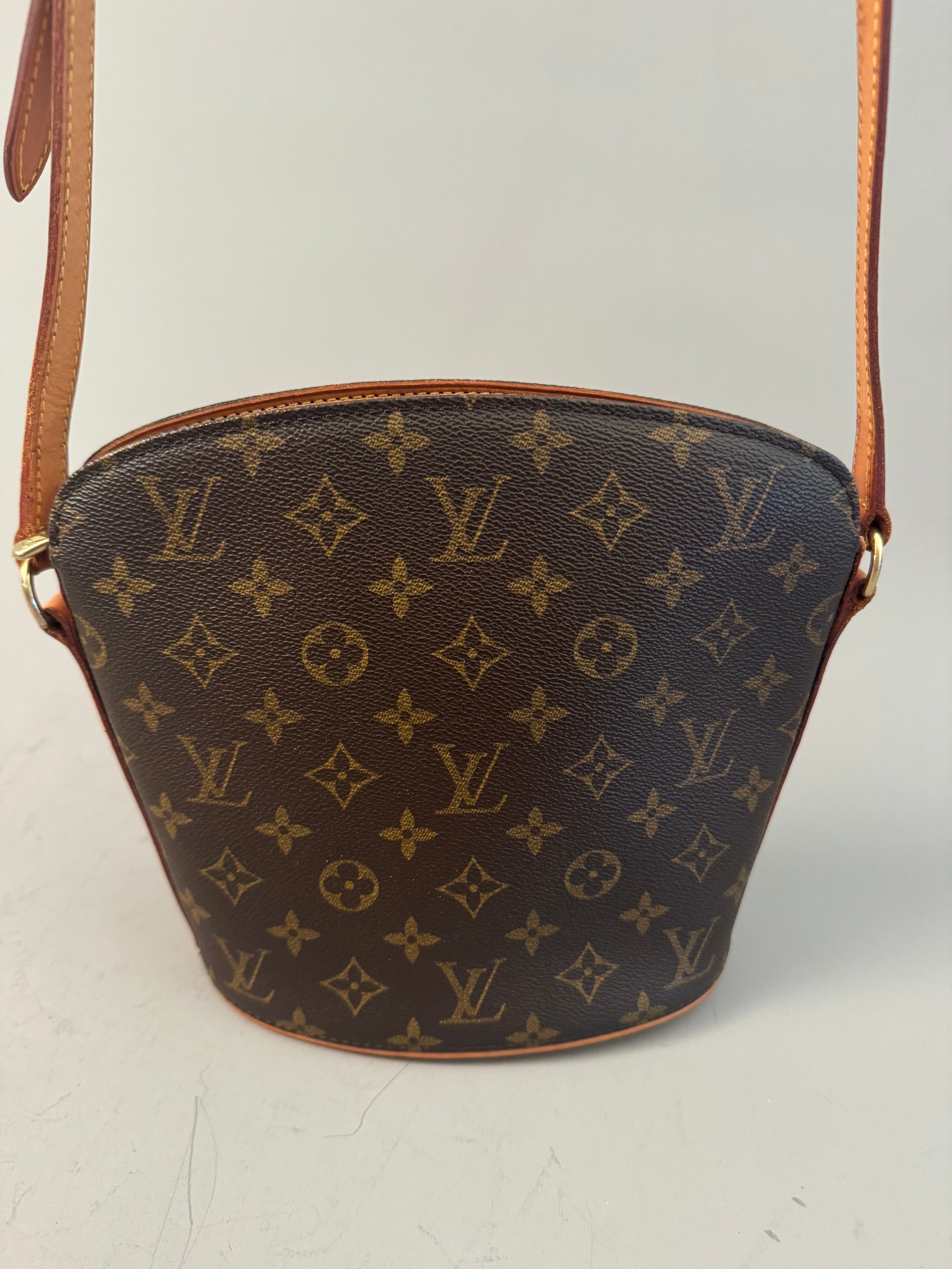 10211 Authentic Pre-Loved Louis Vuitton Drouot in Monogram Canvas