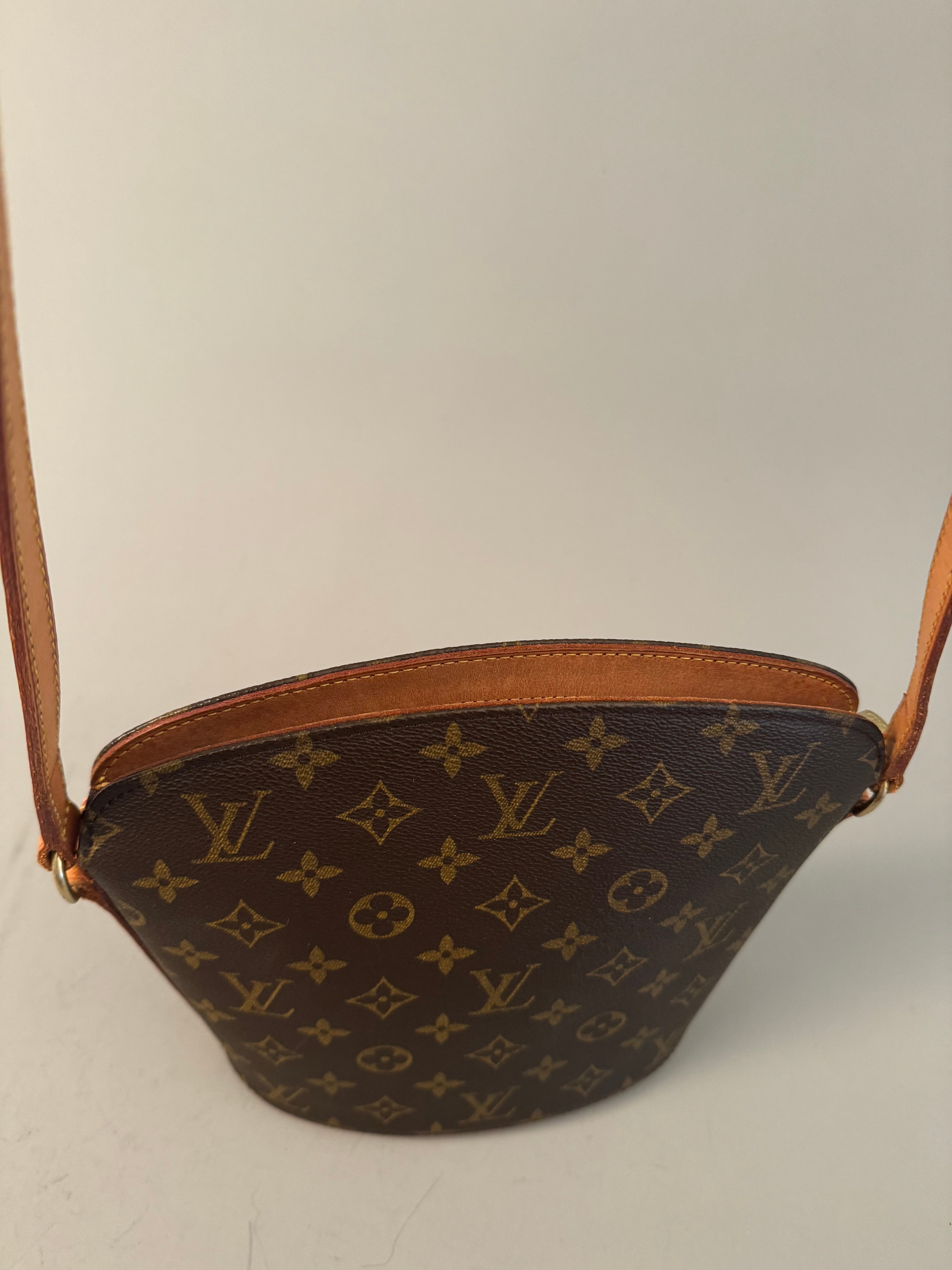 10211 Authentic Pre-Loved Louis Vuitton Drouot in Monogram Canvas