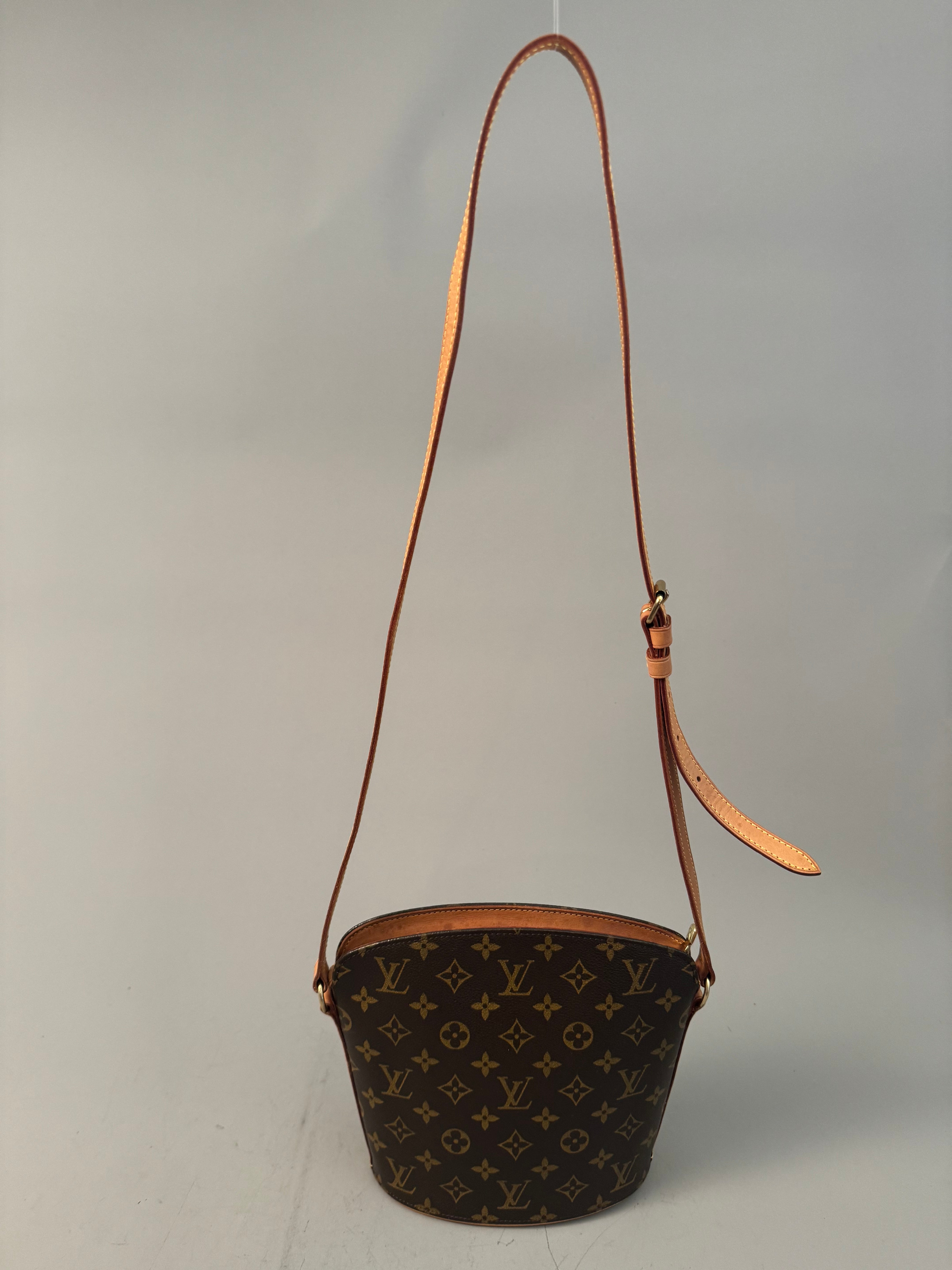 10126 Authentic Pre-loved Louis Vuitton Drouot in Monogram Canvas