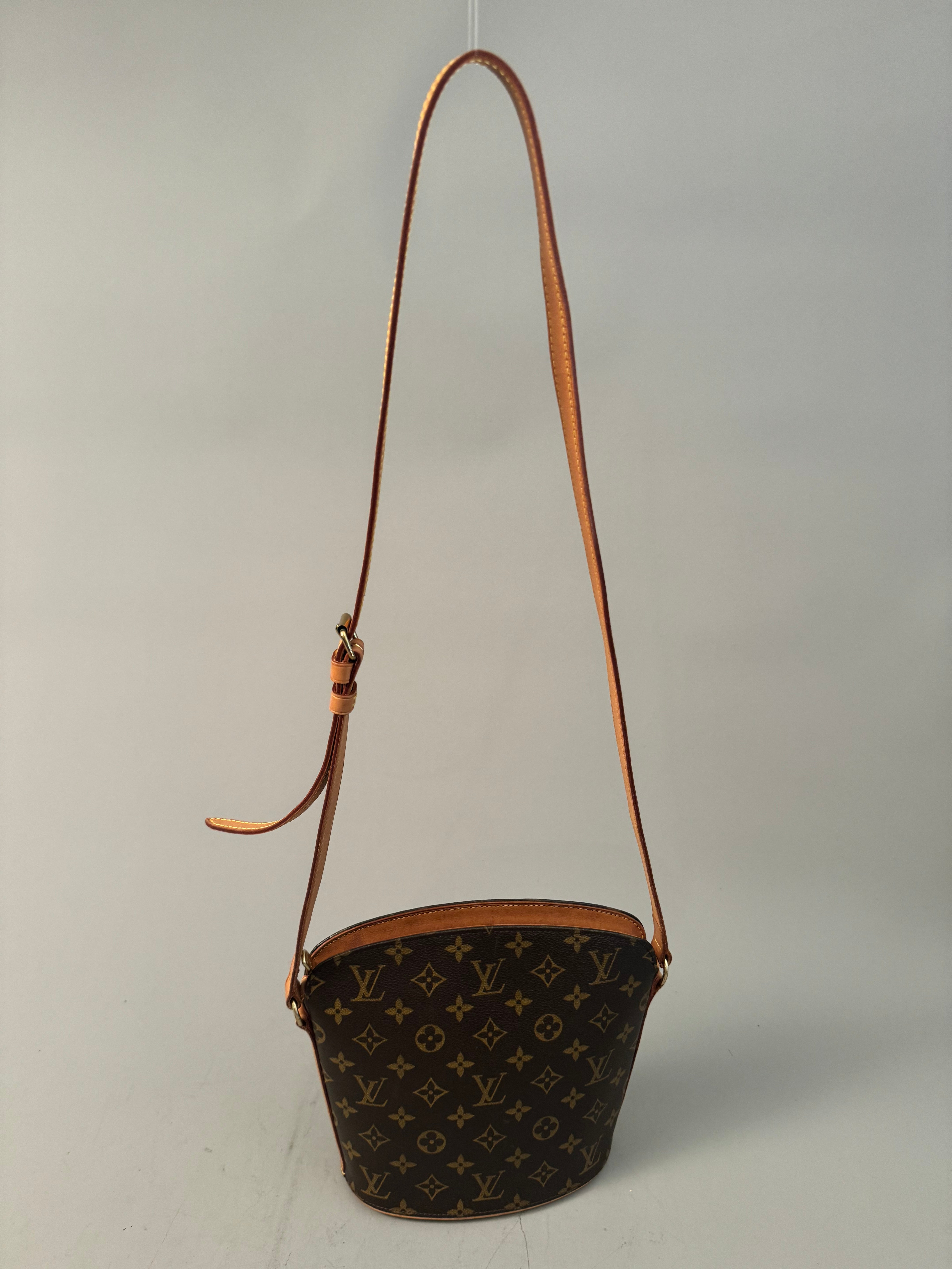 10126 Authentic Pre-loved Louis Vuitton Drouot in Monogram Canvas