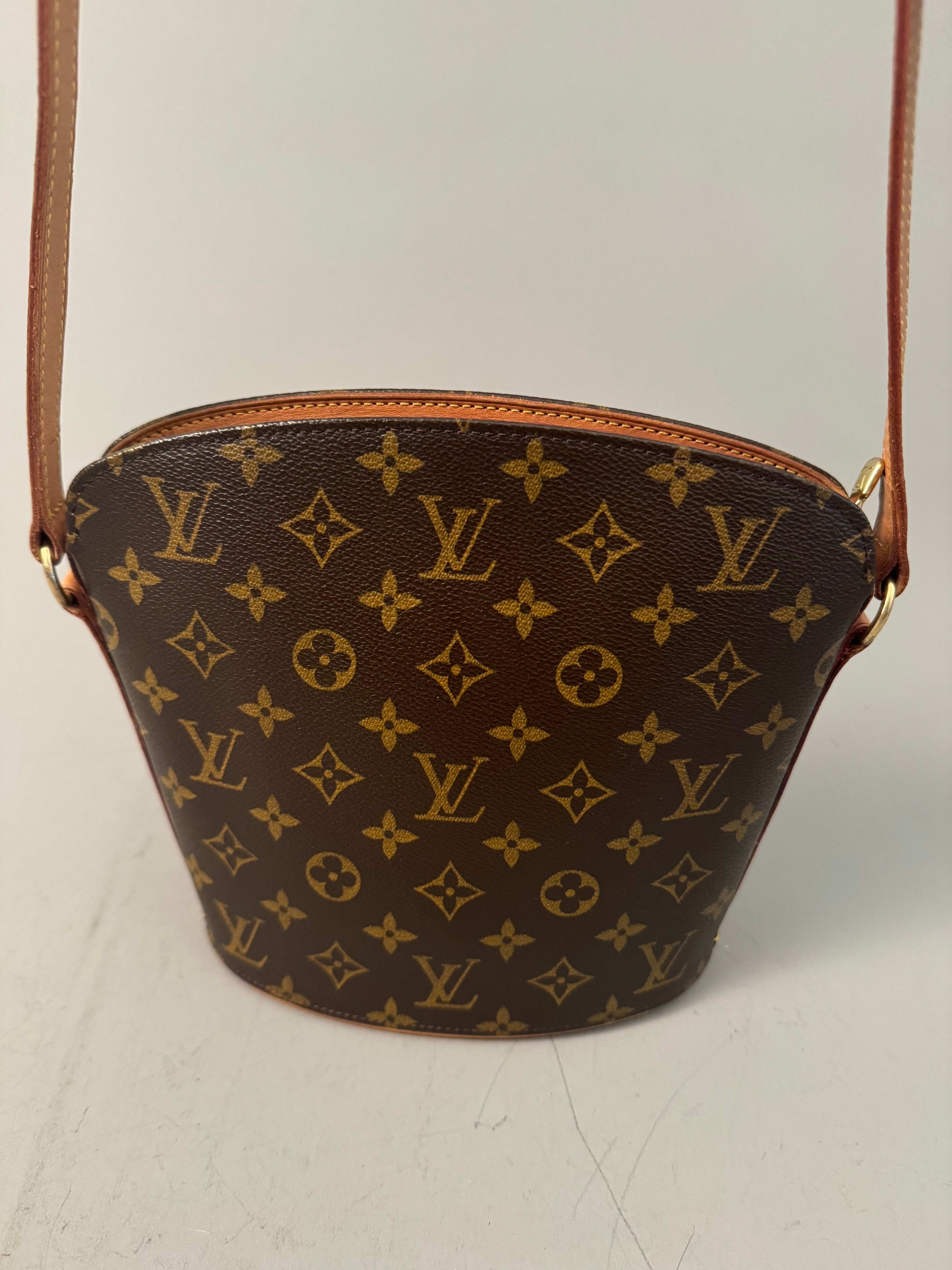 10126 Authentic Pre-loved Louis Vuitton Drouot in Monogram Canvas