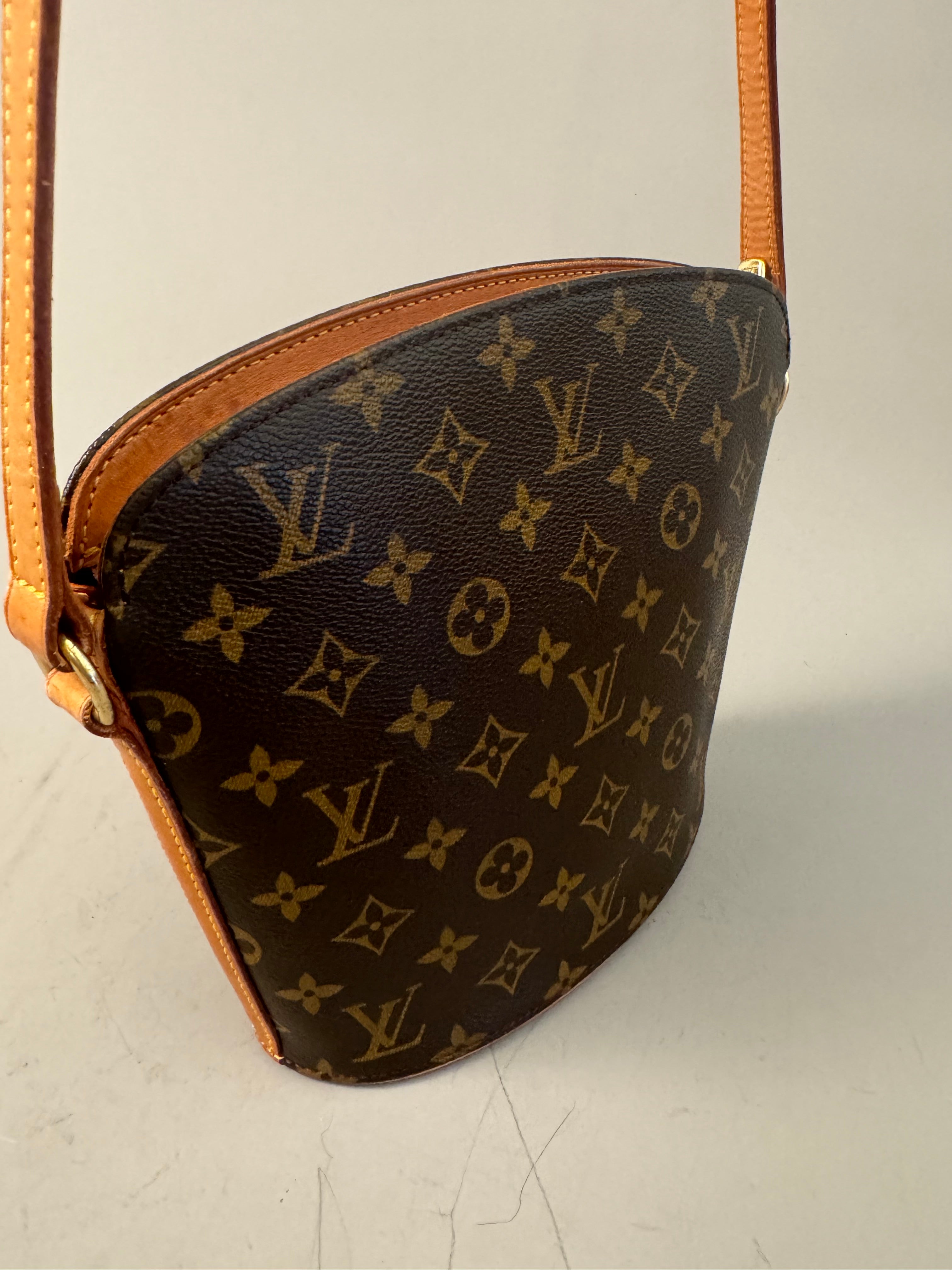 10126 Authentic Pre-loved Louis Vuitton Drouot in Monogram Canvas