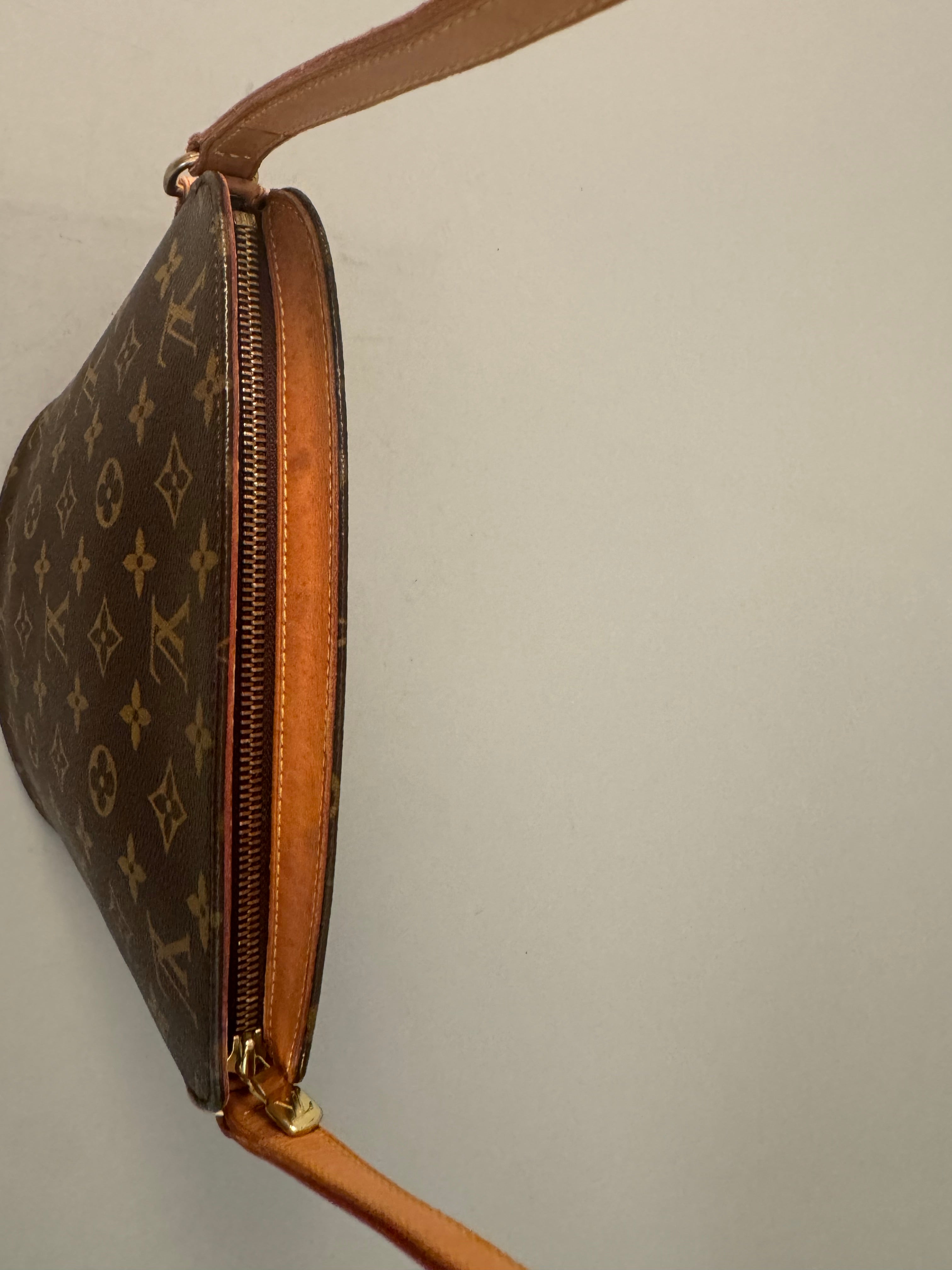 10126 Authentic Pre-loved Louis Vuitton Drouot in Monogram Canvas