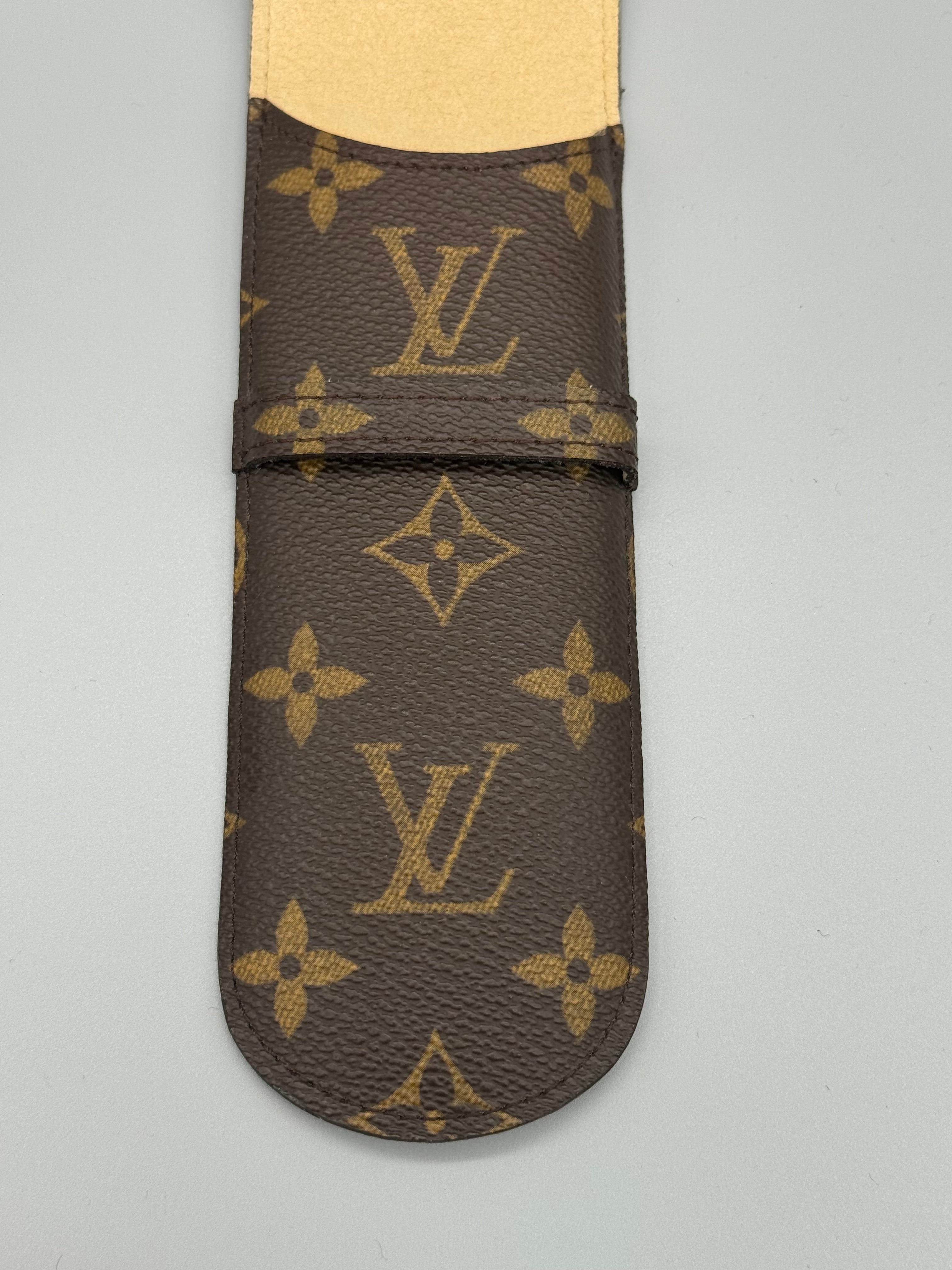 10024 Authentic Pre-loved Louis Vuitton Pen Holder or Small eyeglass Case in Monogram Canvas