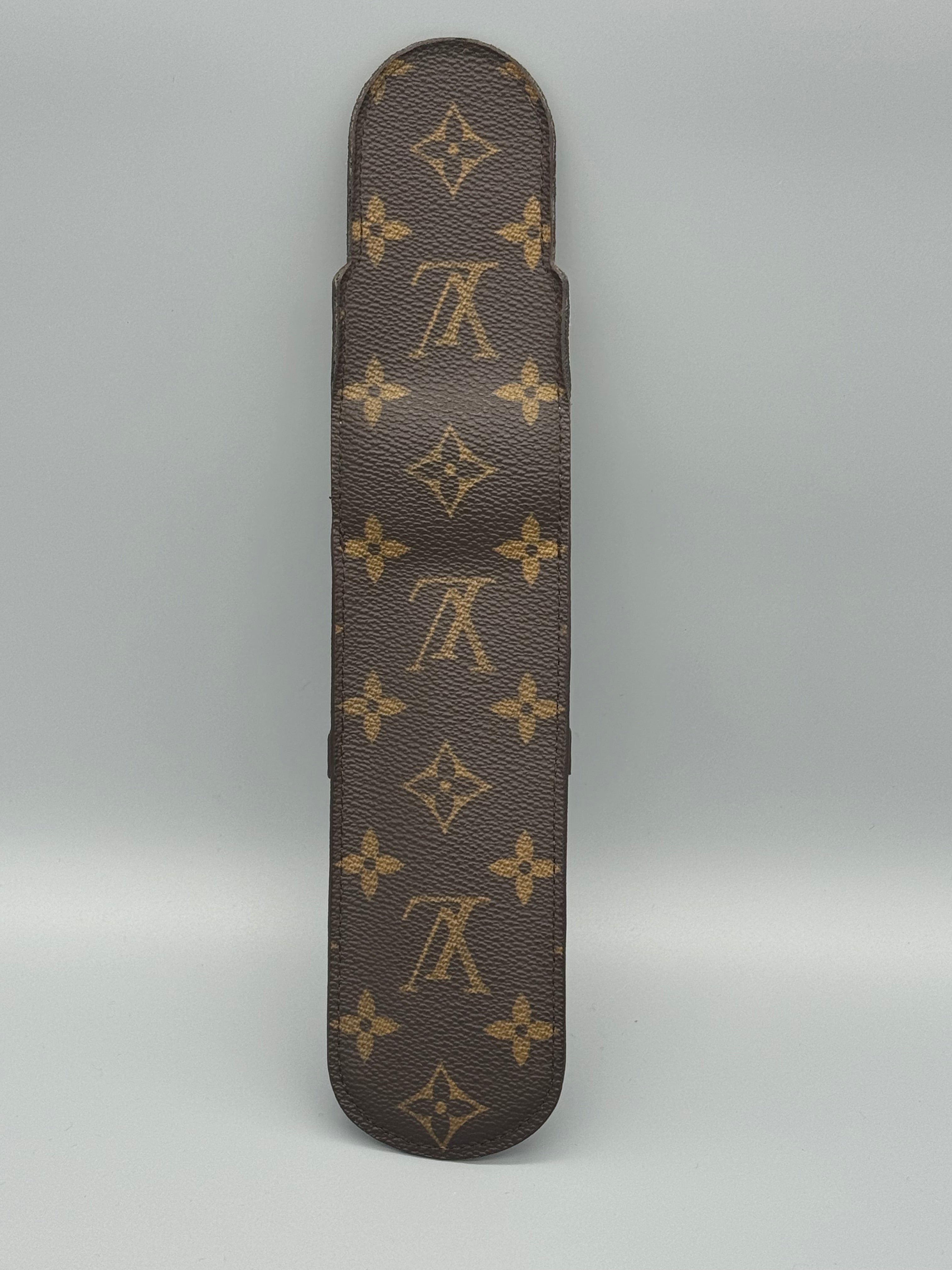 10024 Authentic Pre-loved Louis Vuitton Pen Holder or Small eyeglass Case in Monogram Canvas